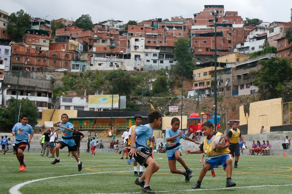 Rugby para todos busca masificar este deporte